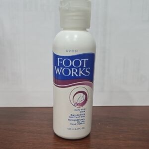 Avon Foot Works Berry Mint Foot Soak - White and Purple